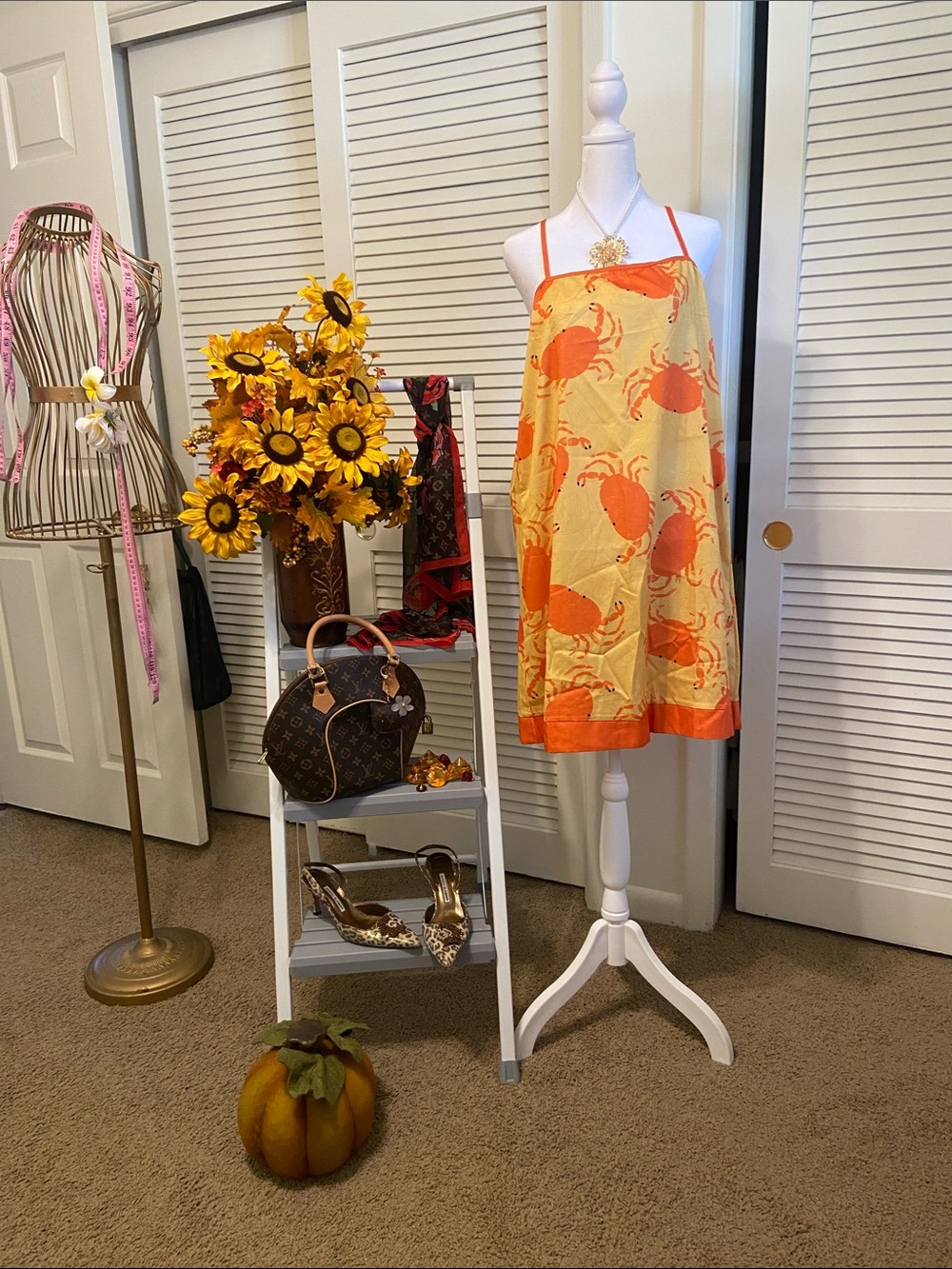 SHEIN Yellow and Orange Crab-Print Midi Dress